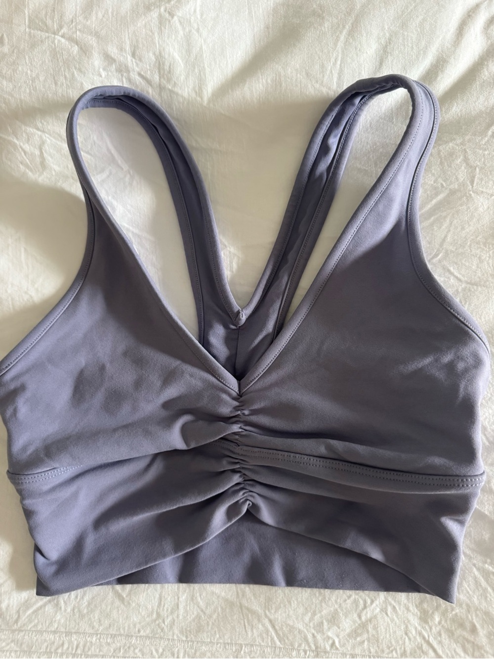 ALO Yoga Ruched V-Neck Sports Bra - Lavender